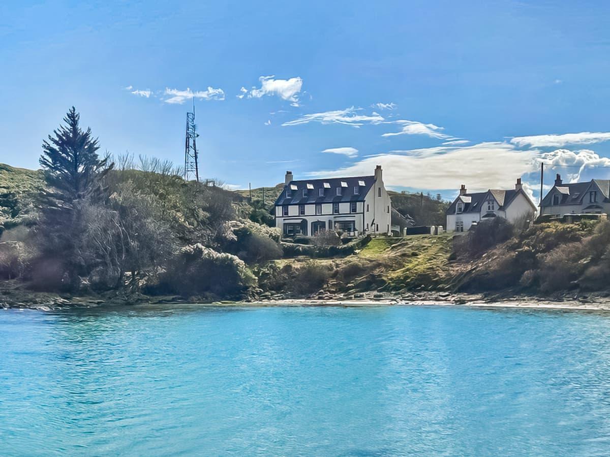 Plover – A Dunvalanree Apartment
